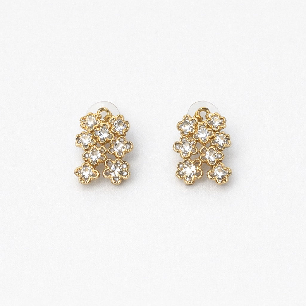 Parure Complète 4 Pièces Collier, Bracelet, Boucles d’Oreilles et Bague Motif Floral Élégant – Doré