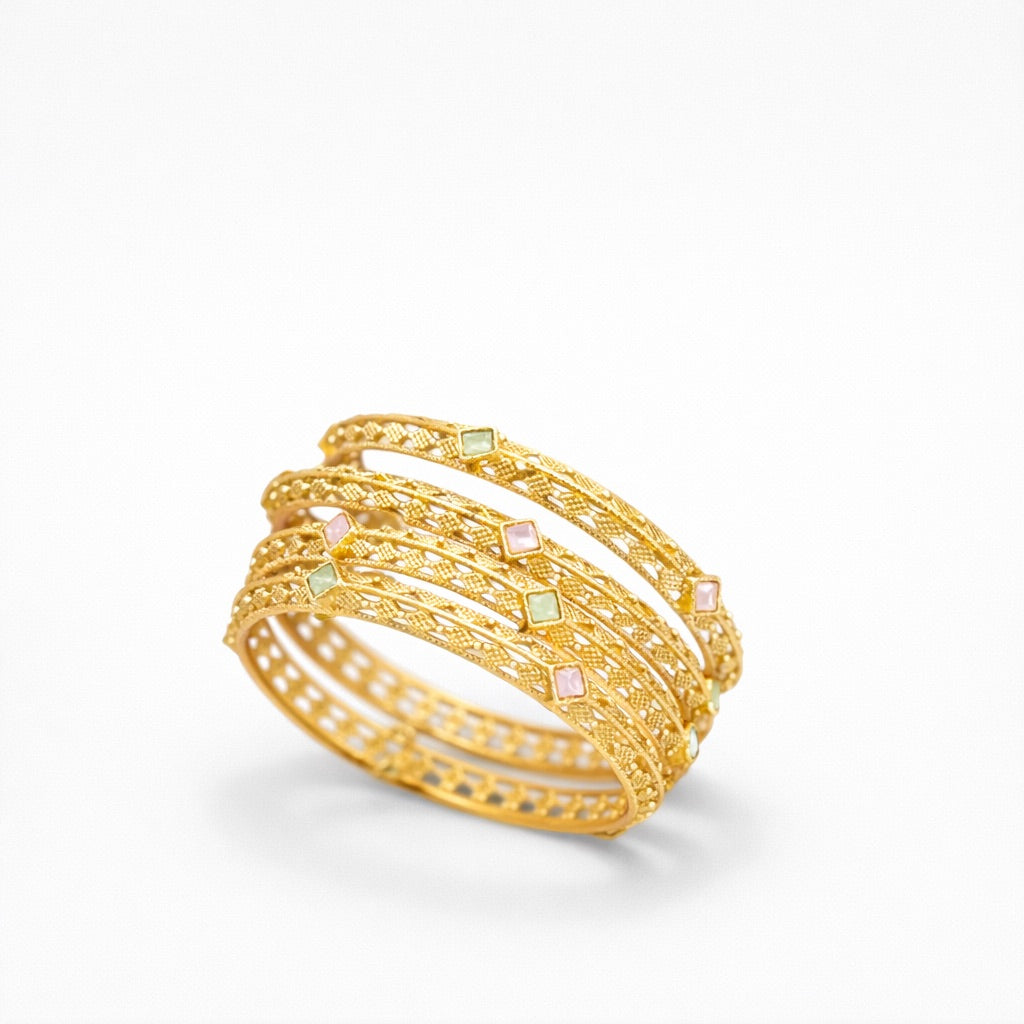 Lot de 4 Bracelets Indiens Fins Plaqué Or avec Pierres Couleur Pastel