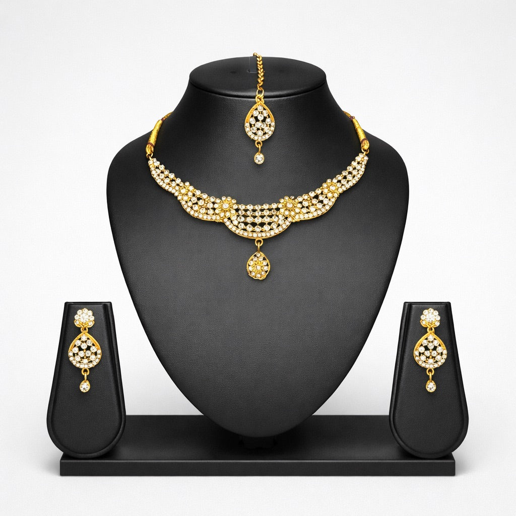 Parure Complète avec Bijou de Tête, Collier et Boucles d’Oreilles Doré Ornés de Pierres Colorés