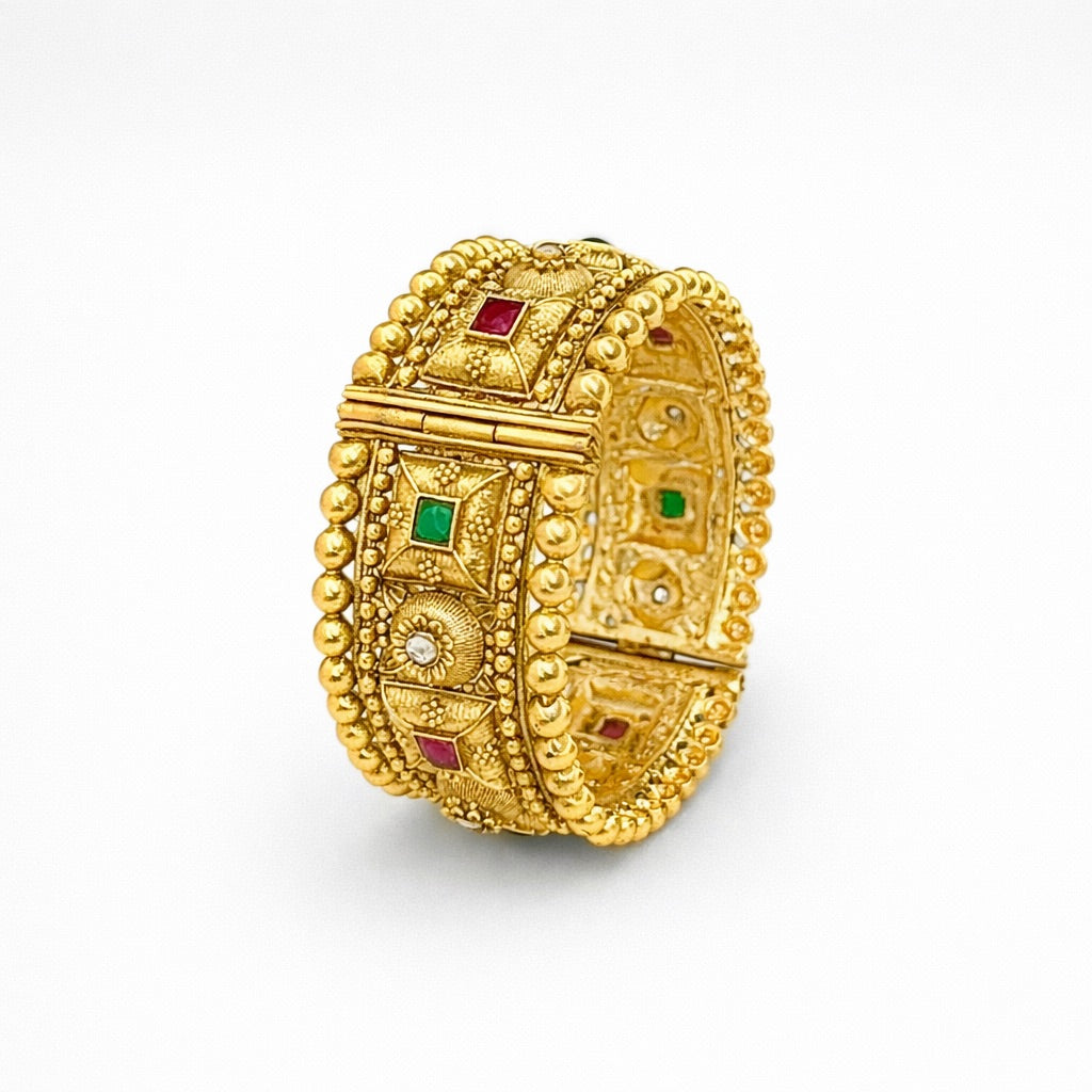 Jadira - Bracelet Manchette avec Ornements