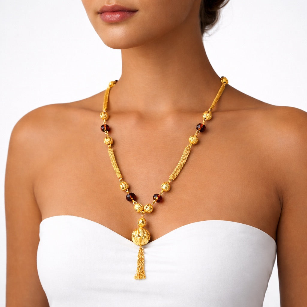 Collier long doré avec perles décoratives – perles bordeaux ou noires disponibles