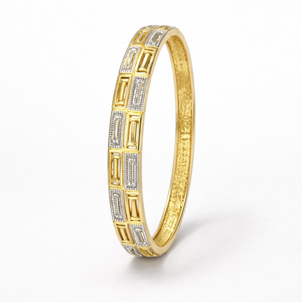 Parure Plaqué Or Élégante avec Collier, Bracelet, Bague et Boucles d’Oreilles – Design Rectangulaire Raffiné