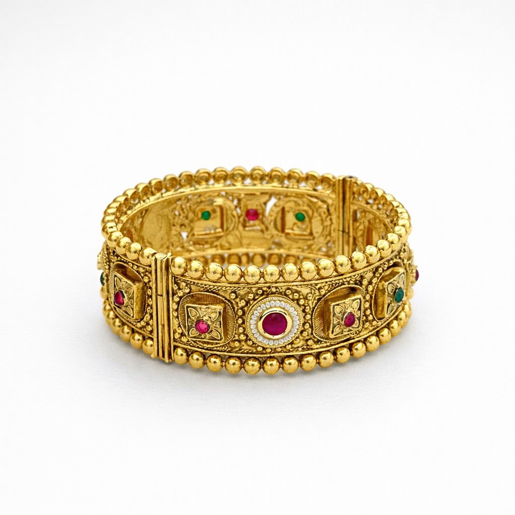 Garnira - Bracelet Manchette avec Ornements