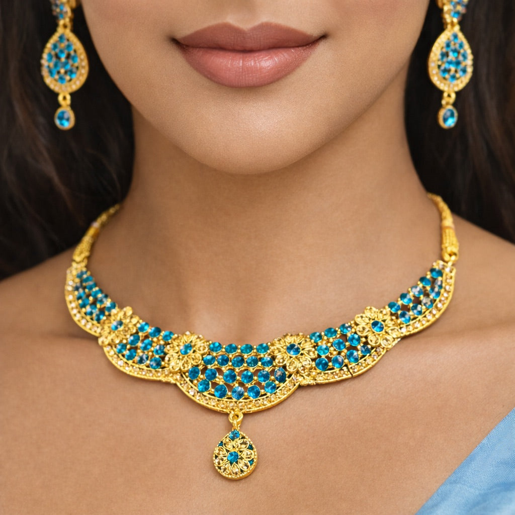 Parure Complète avec Bijou de Tête, Collier et Boucles d’Oreilles Doré Ornés de Pierres Colorés