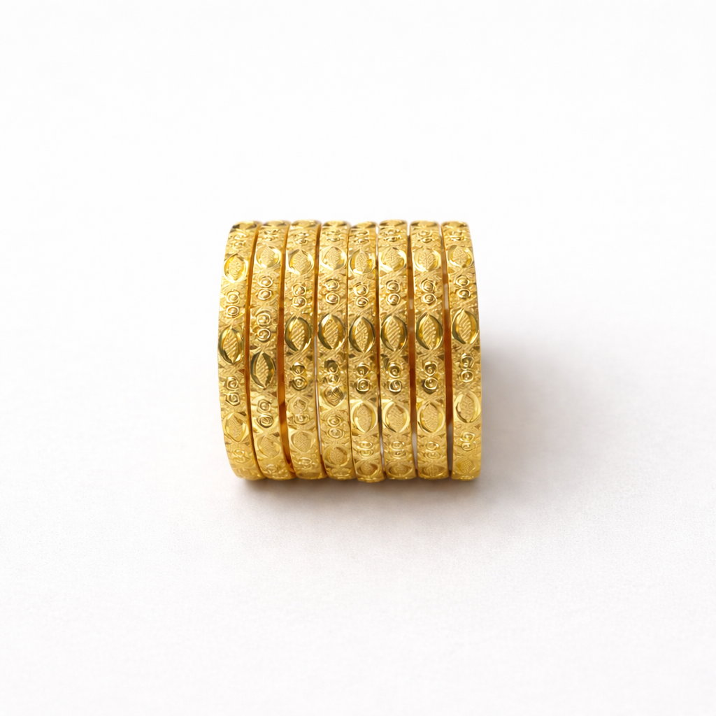 Lot de 8 Bracelets Plaqué Or avec Motifs Gravés Texturés – Style Traditionnel Élégant