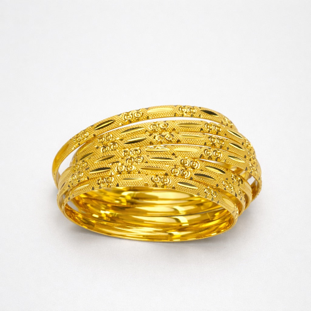 Lot de 8 Bracelets Plaqué Or – Design Traditionnel Élégant