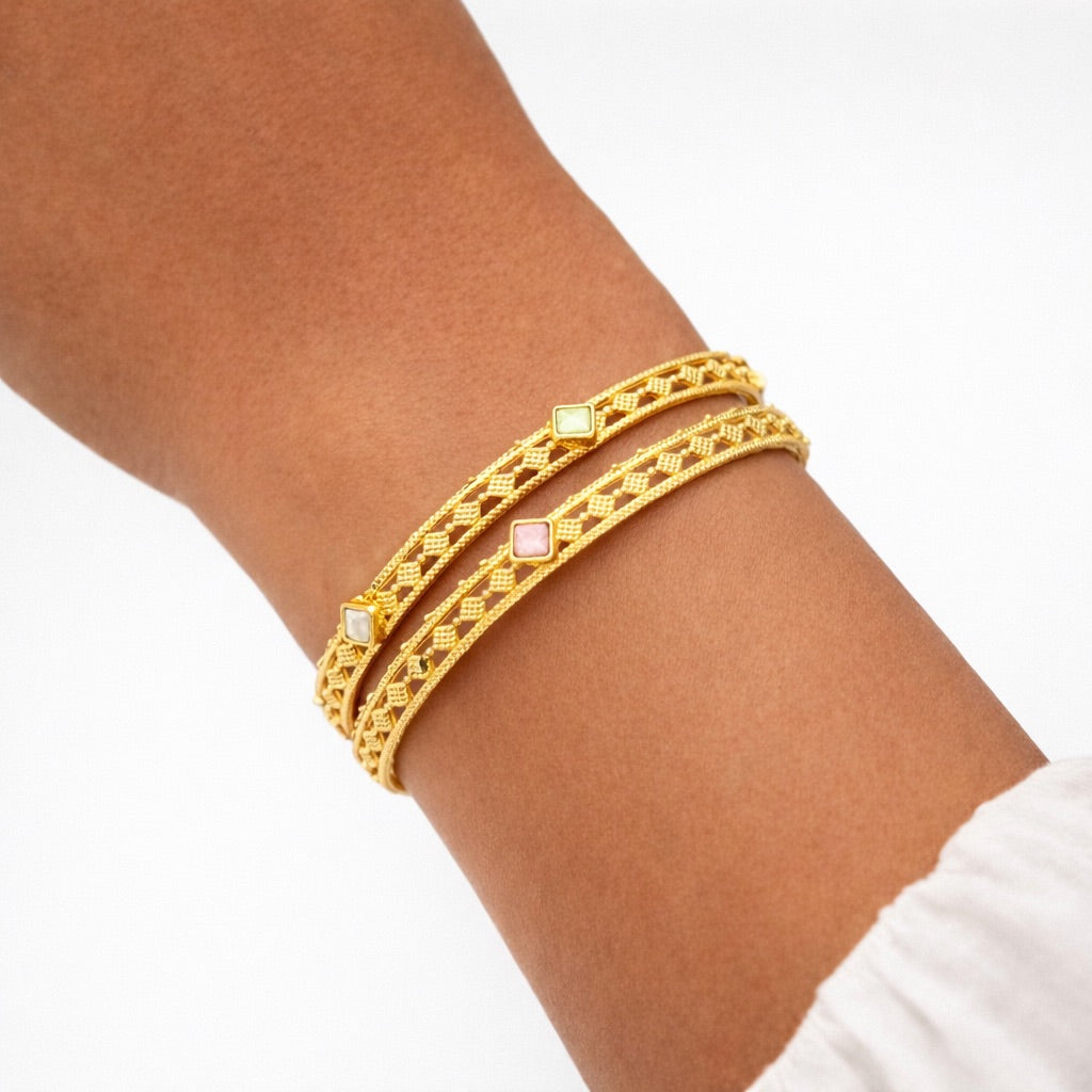 Lot de 4 Bracelets Indiens Fins Plaqué Or avec Pierres Couleur Pastel