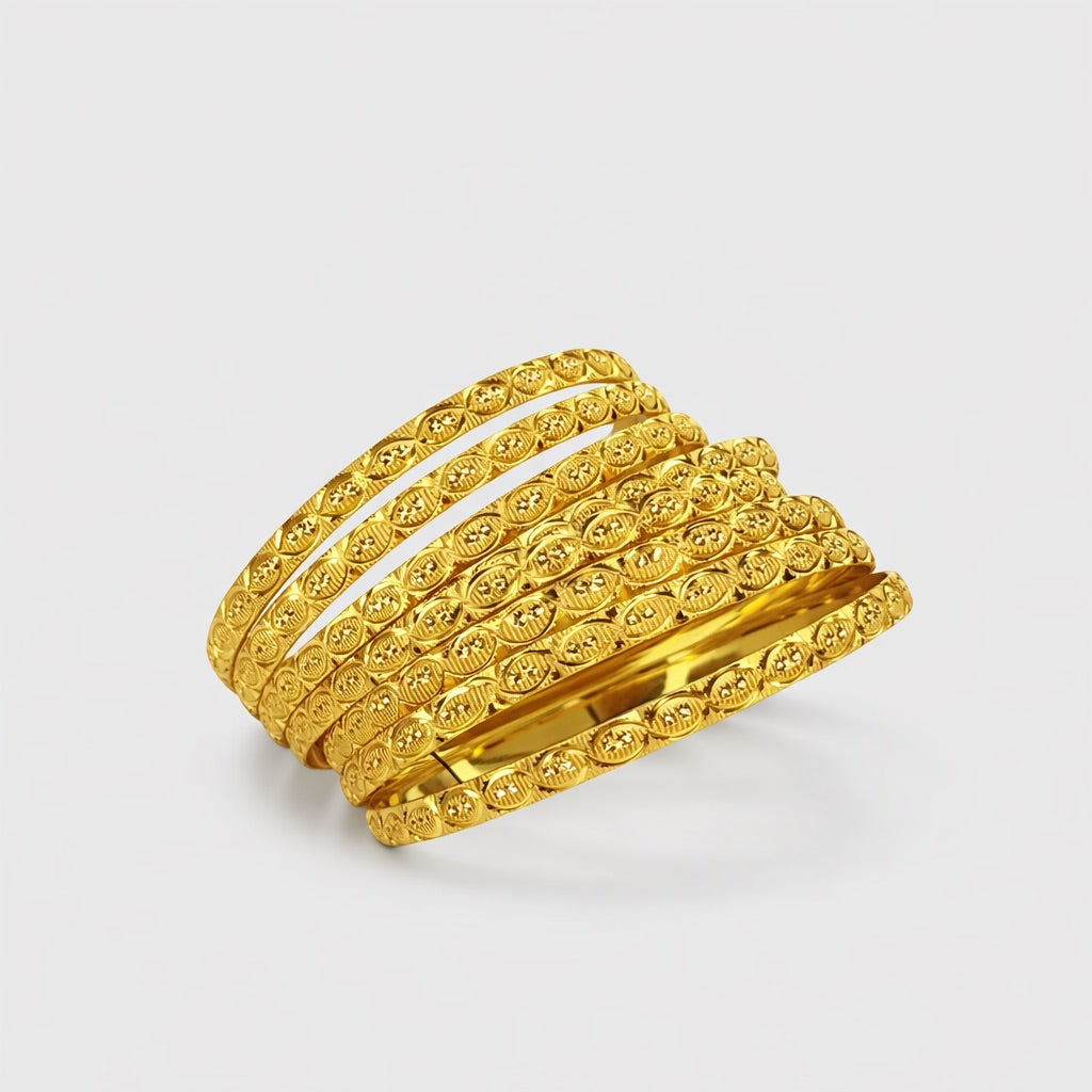 Lot de 8 Bracelets Plaqué Or avec Motifs Gravés – Style Traditionnel Intemporel