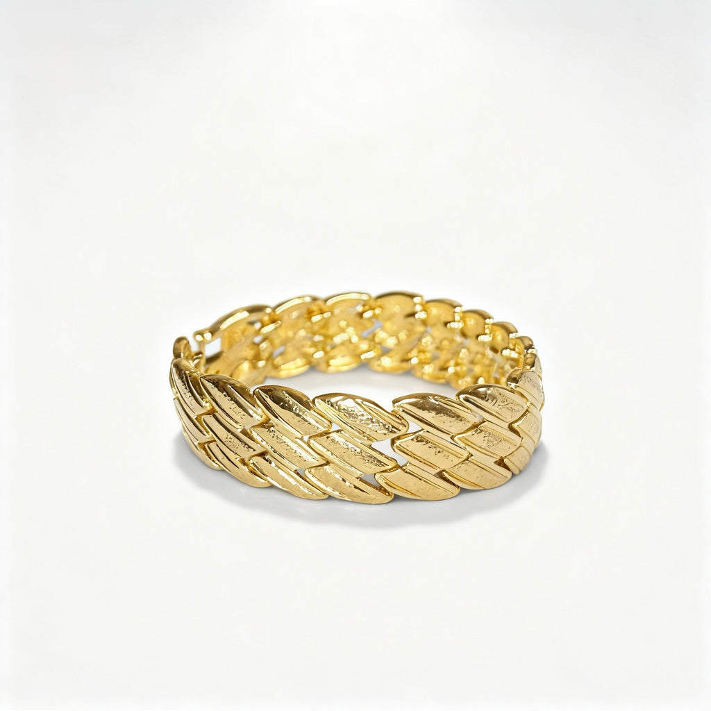 Parure Complète Plaqué Or à Motif Nacré avec Collier, Bracelet, Bague et Boucles d’Oreilles