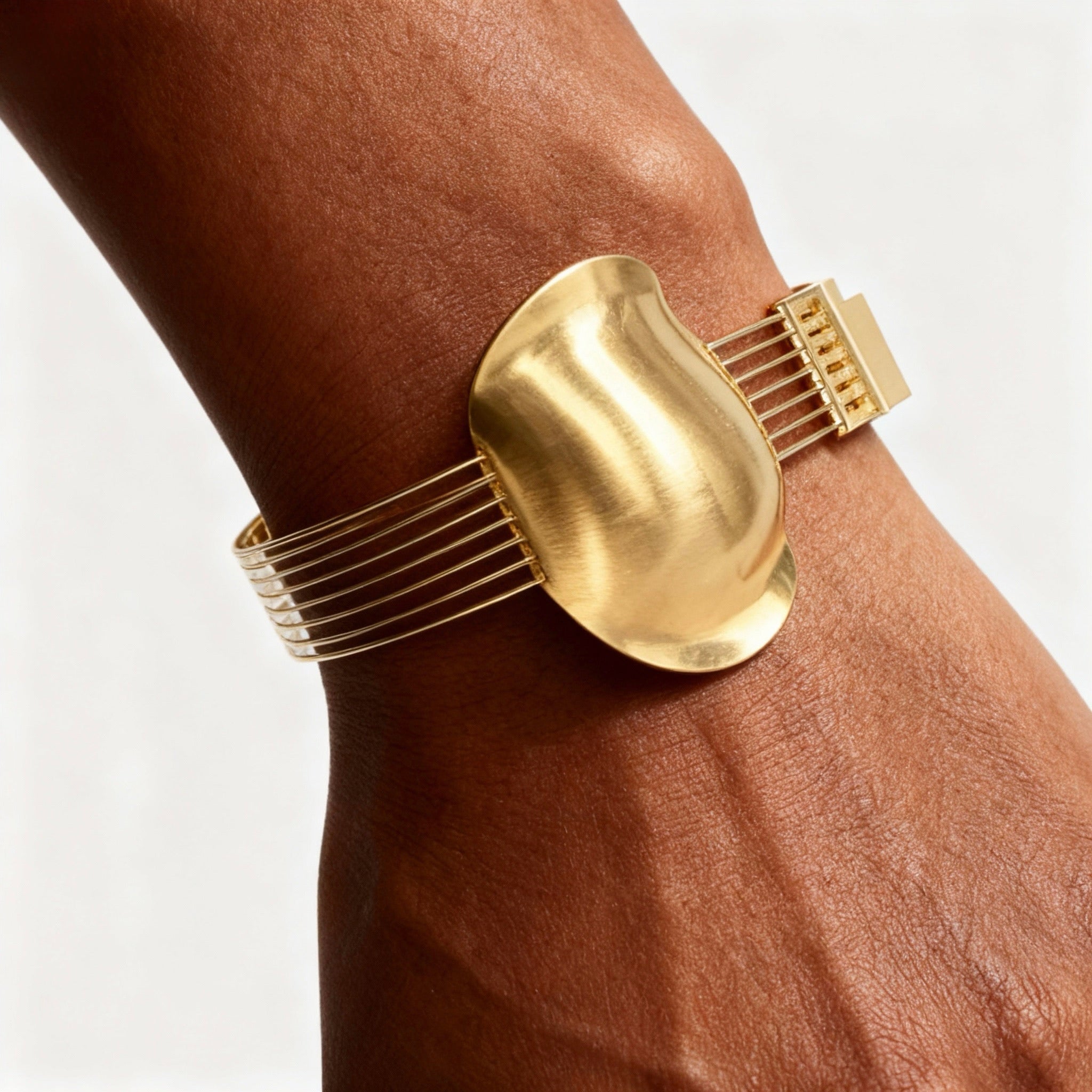 Parure Complète Plaqué Or – Collier, Bracelet, Bague et Boucles d’Oreilles